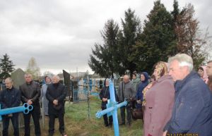 У Пулинах перепоховали останки невідомих людей