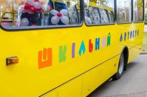 Шкільні автобуси у Хотинській ОТГ: ситуація плачевна
