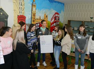 У Рубіжному старшокласники відвідали воркшоп «Будь у тренді — стань медіаграмотним»
