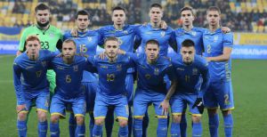 Футбол. Вистояли у меншості