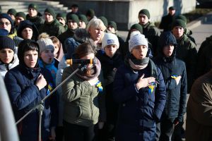 У Запоріжжі лунали вірші та пісні у пам’ять про загиблих Героїв