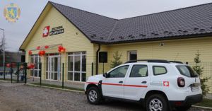 У селі Брюховичі все водночас: амбулаторія, автомобіль і житло