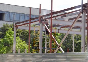 У Новій Каховці замість послуг недобуд