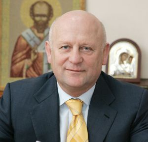За землю замовили слово і запропонували відновити ядерний статус України