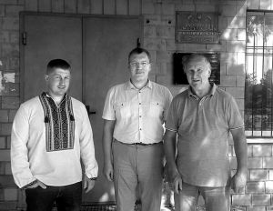 Дві громади — дві стратегії