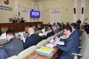 Чернігів піднімає  планку зарплат