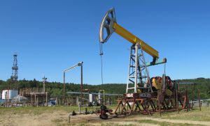 Видобуток нафти зростає,  а покупців немає