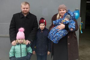 На Рівненщині молочну ферму створив священик