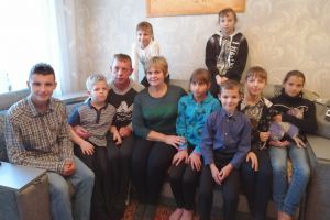 У Маріуполі для дитячих будинків придбали меблі та пилотяги