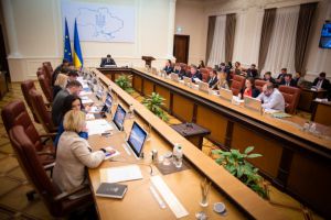 До країни-агресора — тільки за закордонним паспортом
