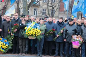 Бути гідним його боротьби