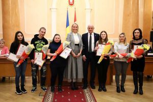 Дітям-сиротам з Одеси подарували квартири
