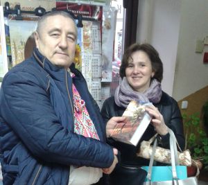 Став прозаїк за прилавок