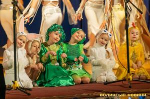 У Луцьку зберегли творчі колективи