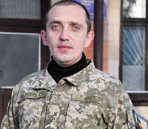 Діти хочуть, щоб татові більше ніколи не довелось воювати
