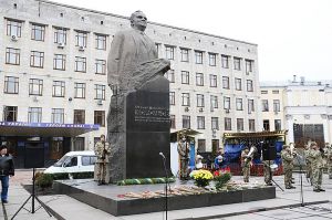 У Житомирі до дня народження батька космонавтики запустили зореліт 