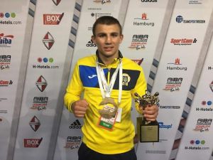 Бокс. Важливий турнір для Олександра Хижняка