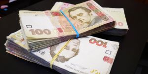 У Кіровоградської області спіймали на хабарі службовців СІЗО