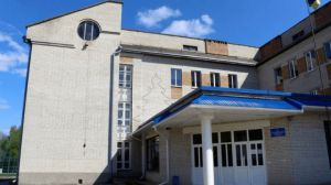 У Луцьку бунт у школі-рукавичці