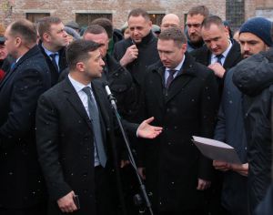 У Максима Козицького має бути менше слів і більше діла