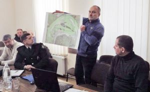 Хто вирубав лісосмугу вздовж Черемошу?