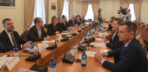 Закон має захищати інтереси і роботодавців, і працівників