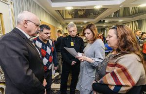 Наполягають на відкритості конституційного процесу