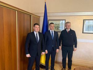 Закарпаття: Розвиватися, ставати кращими і заможнішими