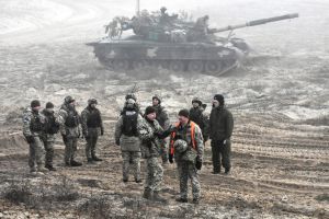 Командувач ДШВ генерал-лейтенант Євген МОЙСЮК: «Відпрацювання тактичних дій вночі з бойовою стрільбою —  досить складне завдання»