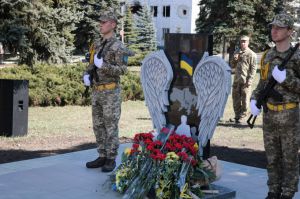 Добровольці Мар’їнку ворогу не віддали