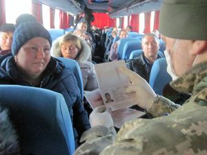 Іноземцям допомагають повернутися додому