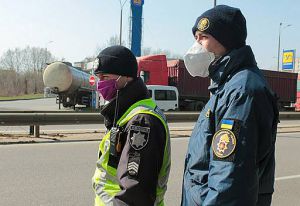 Контролюють гвардійці та поліція
