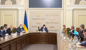 Є розуміння відповідальності парламенту перед викликами