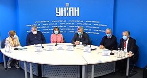 Вітчизняні вірусологи винайшли діючу речовину, здатну уповільнити розмноження коронавірусу, поки що теоретично