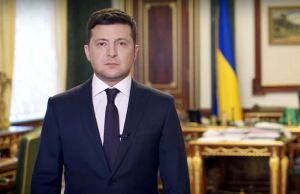 Країна не зупиняється, а працює