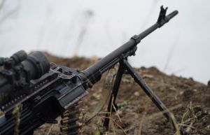 Унаслідок ворожих обстрілів зазнав поранення військовослужбовець