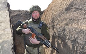 Старший лейтенант Іван Южда: від айтішника до офіцера