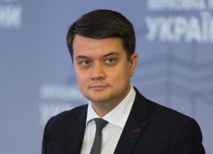 Дмитро Разумков: «Корабель під назвою Україна проходив різні шторми, різні океани, але завжди ми виходили гідно з будь-яких перипетій»