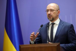 Денис Шмигаль: «У травні країна має піти на роботу»