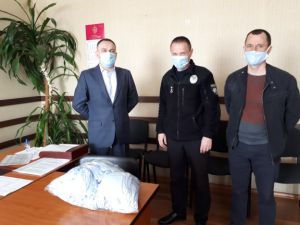 У Каховці виготовляють багаторазові маски