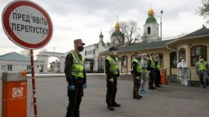 Почаїв закрили на в’їзд і виїзд