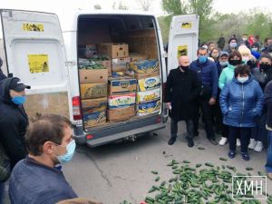 Продовольчі ринки обіцяють відкрити
