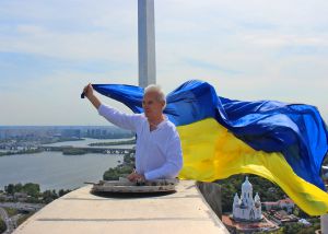 Не висихає дідова криниця, манить батьківський поріг