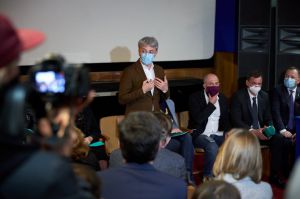 Невідкладне завдання – зберегти студію та унікальний документальний кінофонд