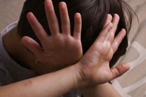 На Херсонщині батьки мордують малюків