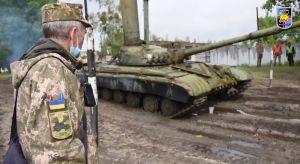 У «Десні» вчать танкістів, як водолазів