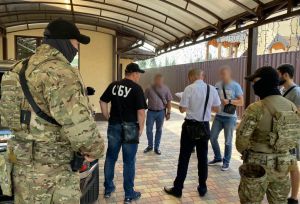У Дніпровській міськраді провели обшуки