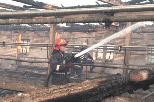 На Хмельниччині блискавки палять ферми і будівлі