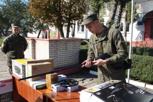 Хмельницький: Взяли шефство над військовими
