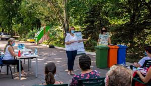 Мешканці Маріуполя навчаються розділяти непотріб